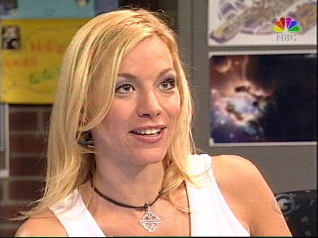 gweni_jw_giga_030731_03.jpg